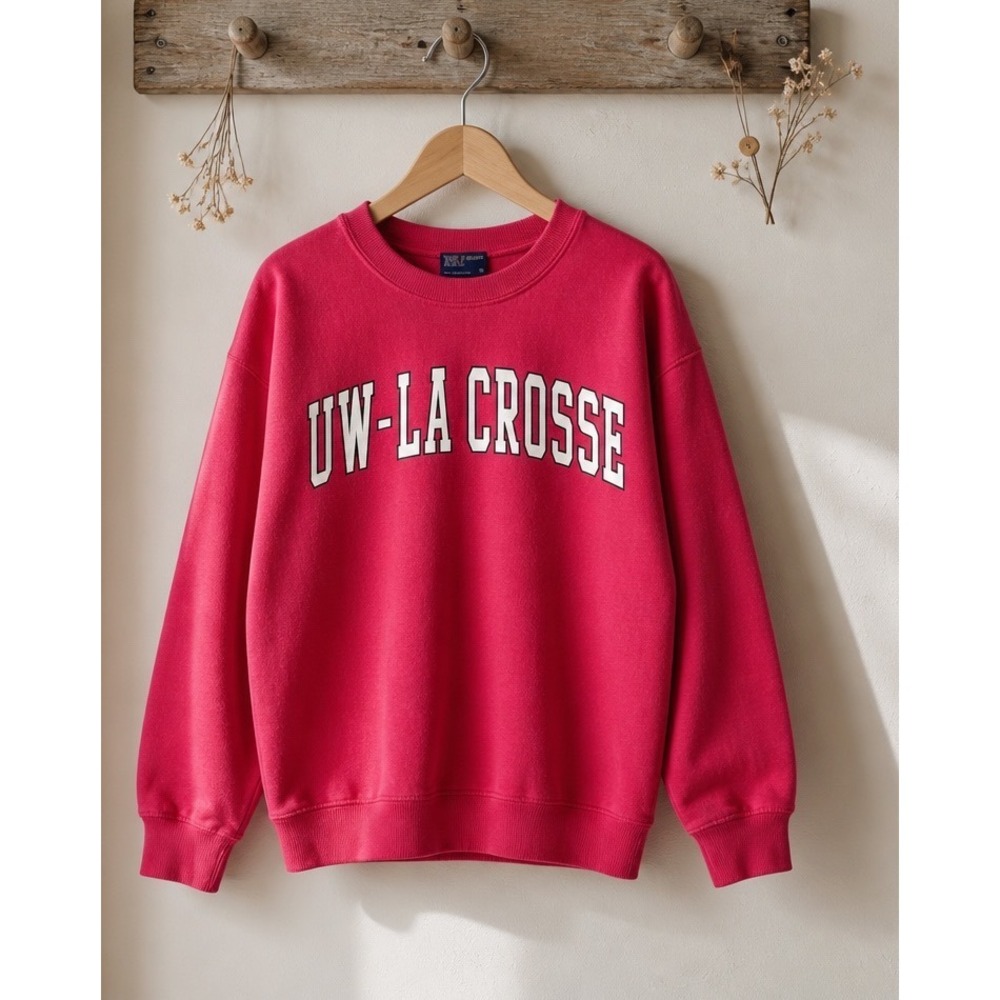 MV Sport Medium Sweatshirt Women Pink UW-La Crosse Collegiate Pullover
